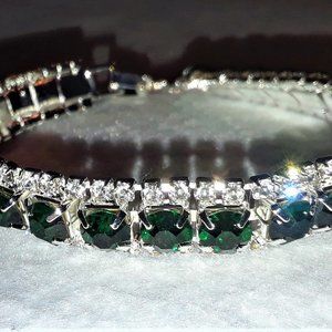 Brand New Beautiful Green & White Crystal CZ Tennis Bracelet